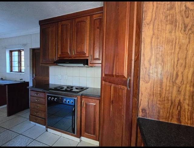 4 BEDROOM PROPERTY TO RENT IN NEWLANDS